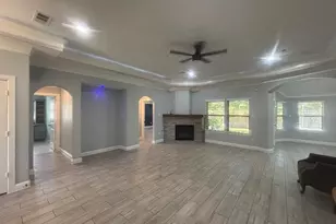 10002 Paintbrush Ln, Sugar Land, TX 77498 - Photo 5