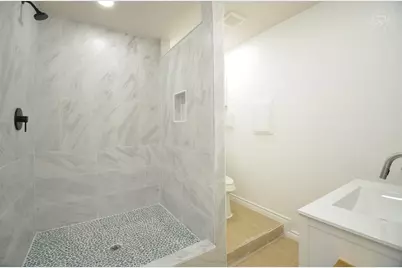 2002 W Airline County Road 55, Rosharon, TX 77583 - Photo 21