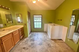 185 Powell Ln, Hemphill, TX 75948 - Photo 13