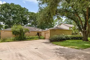 7715 Brush Wood Dr, Houston, TX 77088 - Photo 1