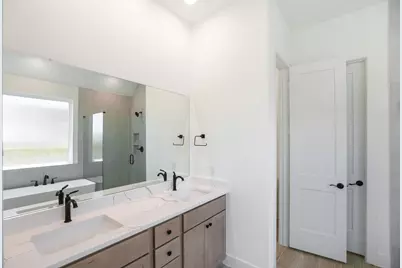 15039 Mission Avenue, Mont Belvieu, TX 77523 - Photo 33