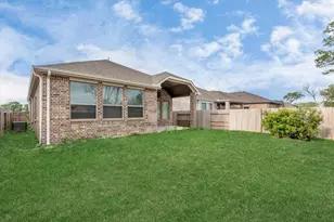 15039 Mission Ave, Mont Belvieu, TX 77523 - Photo 23