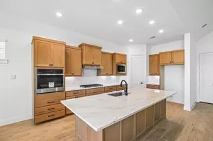 15039 Mission Ave, Mont Belvieu, TX 77523 - Photo 9