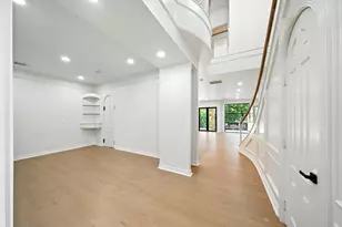 12625 Memorial Dr, Houston, TX 77024 - Photo 7