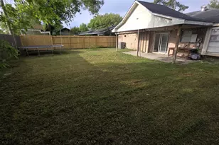 9422 Pinole Ln, Houston, TX 77086 - Photo 11