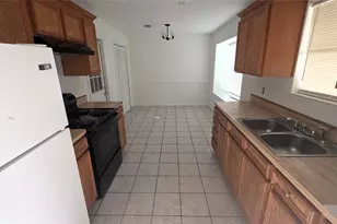 9422 Pinole Ln, Houston, TX 77086 - Photo 5