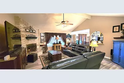 3822 Rosemont Drive, La Porte, TX 77571 - Photo 3