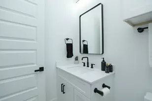 5704 Fairdale Ln, Houston, TX 77057 - Photo 15
