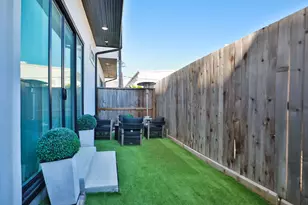 5704 Fairdale Ln, Houston, TX 77057 - Photo 37