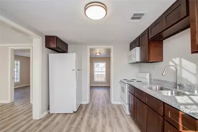 1051 W Little York Road, Houston, TX 77091 - Photo 13