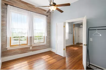 2627 Ave K #3, Galveston, TX 77550 - Photo 7