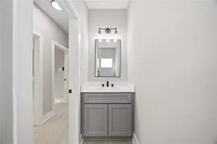 5827 Polly St, Houston, TX 77016 - Photo 17