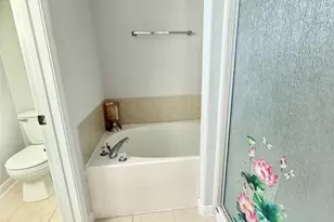 13126 S Bellaire Estates Dr, Houston, TX 77072 - Photo 11