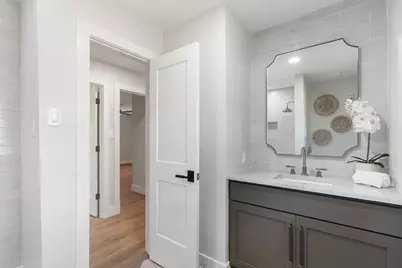7525 Middlewood Street, Houston, TX 77063 - Photo 31
