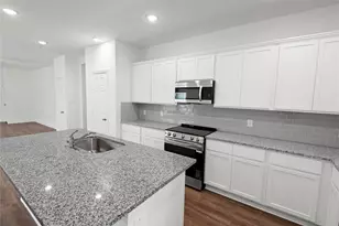 1882 Redwood Ln, Dayton, TX 77535 - Photo 5