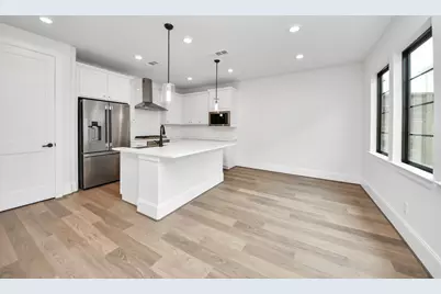 12010 Royal Oaks Banner Way, Houston, TX 77082 - Photo 11