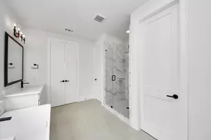 12010 Royal Oaks Banner Wy, Houston, TX 77082 - Photo 23