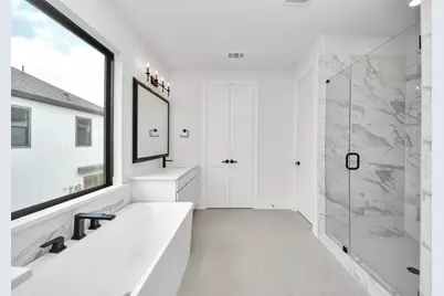 12010 Royal Oaks Banner Way, Houston, TX 77082 - Photo 19