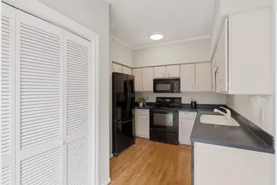 701 Bering Drive #102, Houston, TX 77057 - Photo 7