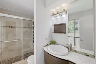 701 Bering Dr, Houston, TX 77057 - Photo 17