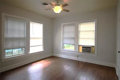 1109 Manor Drive, Victoria, TX 77901 - Photo 9