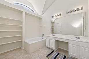 2111 Laurel Arbor Dr, Houston, TX 77014 - Photo 25