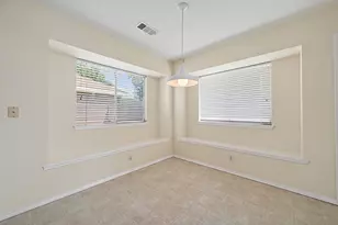 2111 Laurel Arbor Dr, Houston, TX 77014 - Photo 11