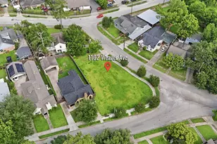 1102 Weaver St, Houston, TX 77023 - Photo 1