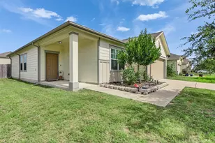 1001 Banyon Tree Ln, Brookshire, TX 77423 - Photo 1