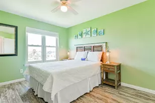 7312 Seawall Blvd, Galveston, TX 77551 - Photo 5