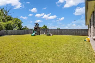 2713 Jumeirah Ln, Texas City, TX 77568 - Photo 23