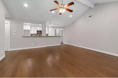 11910 Mullins Drive, Houston, TX 77035 - Photo 9