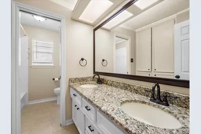 7 Wellesley Drive, Conroe, TX 77304 - Photo 23