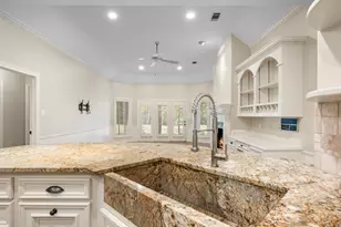 7 Wellesley Dr, Conroe, TX 77304 - Photo 11