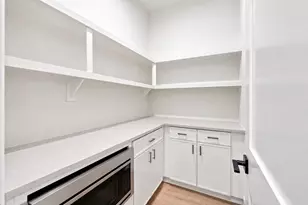 1109 E 24th St, Houston, TX 77009 - Photo 3