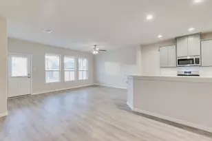 27079 Badger Way E, Magnolia, TX 77354 - Photo 5