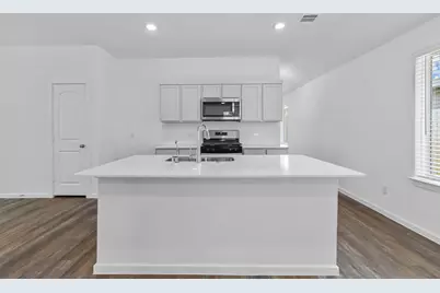 538 Belle Springs Lane, Conroe, TX 77301 - Photo 11