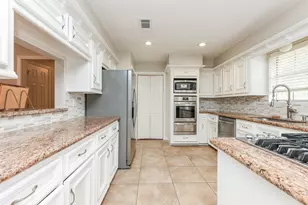 31106 Alice Ln, Tomball, TX 77375 - Photo 7