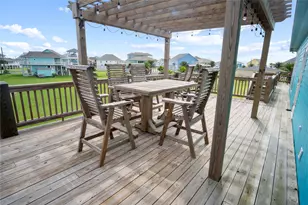 2340 Martinique, Crystal Beach, TX 77650 - Photo 39