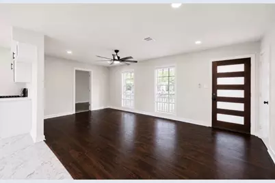 5618 Southbrook Street, Houston, TX 77033 - Photo 5