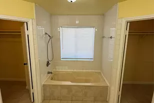 3918 Algernon Dr, Spring, TX 77373 - Photo 9