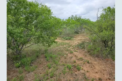 608 Country Breeze, Floresville, TX 78114 - Photo 7