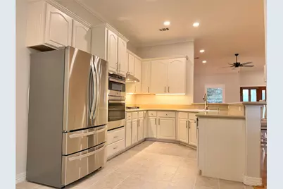 210-C Clearview Avenue, Friendswood, TX 77546 - Photo 5