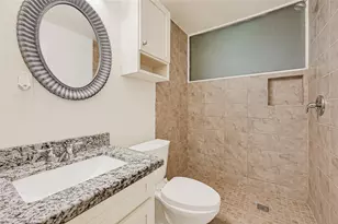 10318 Kittrell St, Houston, TX 77034 - Photo 5