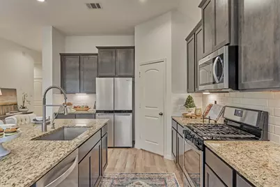 1080 Clearwood Drive, Montgomery, TX 77316 - Photo 17