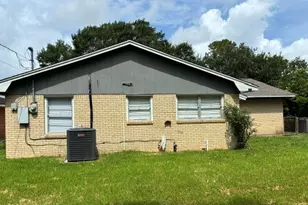 1805 Thelma Ln, Pasadena, TX 77502 - Photo 5