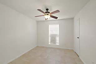 11201 Lynbrook Dr, Houston, TX 77042 - Photo 9