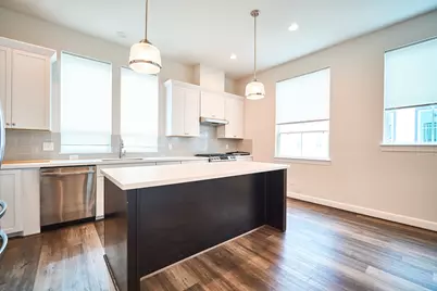 2802 Grand Fountains Drive #C, Houston, TX 77054 - Photo 11