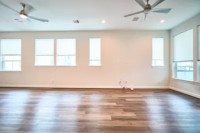 2802 Grand Fountains Drive #C, Houston, TX 77054 - Photo 15