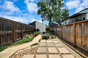 926 Rutland St, Houston, TX 77008 - Photo 33